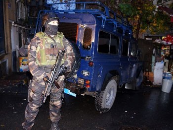 İstanbul'da şafak operasyonu... Çok sayıda gözaltı var