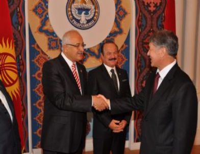 Milletvekili Erdoğan ve Türk Heyeti Kırgızistan Cumhurbaşkanı Atambayev’le Görüştü