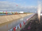 MEHMET MEHDİ EKER - Bakan Eker Başbakan İle Birlikte Ana Sulama Kanalını Açtı