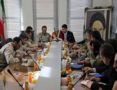 Türk ve İran Heyetlari Arasında Toplantı