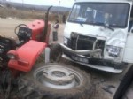 ENGILI - Akşehir’de Minibüsle Traktör Çarpıştı