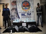 DOMINIK CUMHURIYETI - Milyon Dolarlık Kokaini Piyasaya Süremeden Yakalandılar