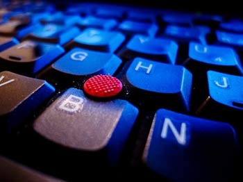 5 duyulu bilgisayarlar geliyor