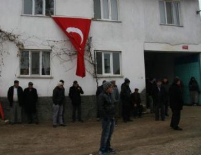 Arkadaş Kurşunuyla Ölen Asker