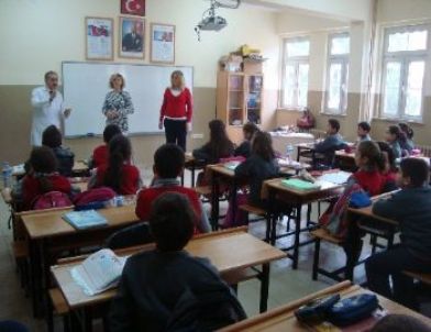 Simav'daki İlkokullarda 'vergi' Seminerleri Veriliyor