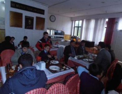 Çogem 50 Çocuğa Kahvaltı Verdi