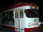 İSTANBUL YOLU - Otobüs İle Tramvay Çarpıştı: 1 Yaralı
