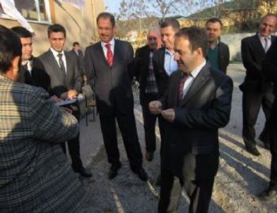 12 Besiciye Keçi Dağıtıldı