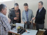 ABDULLAH DÖLEK - Ödemiş Kaymakamı Abdullah Dölek, Ayakkabı İmalatçılarını Ziyaret Etti