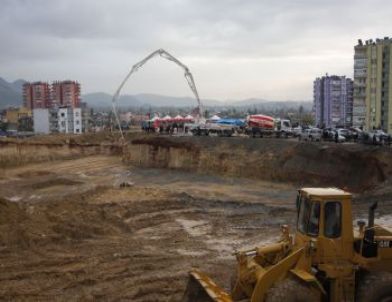 Kozan’da 200 Yataklı Hastanenin Temeli Atıldı