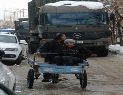 İrak Sınırına Asker ve Mühimmat Sevkiyatı