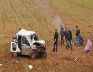 Sivil Polis Aracı Şarampole Uçtu