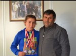 İSMAIL ÇELIK - Sökeli Zekiye Zor Şartlarda Atletizm İçin Mücadele Ediyor