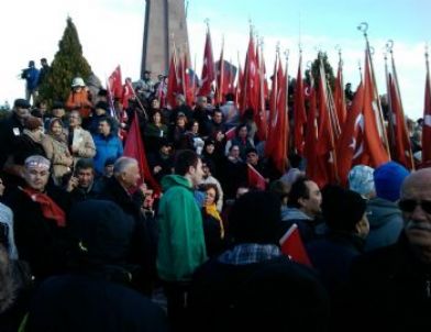 Ayvalık Devrim Şehidi Kubilay’ı Unutmadı