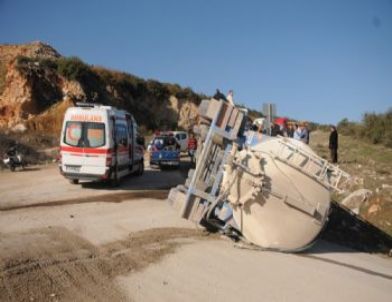 Devrilen Tırda Can Pazarı