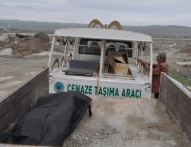 Tecavüze Uğradı, Töre Cinayetine Kurban Gitti