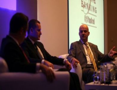 Yapı Kredi’den Adana’da Ekonomi Semineri