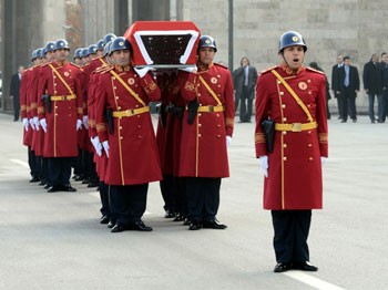 AK Parti, CHP ve BDP liderlerini buluşturan tören