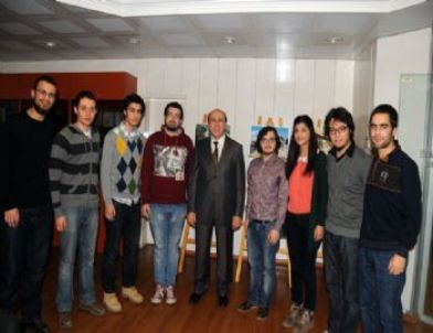 Proje Kulübü Öğrencileri Başkan Ok'u Ziyaret Etti