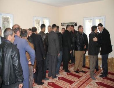 Uludereliler Eşini Kaybeden Kaymakamın Acısını Paylaşmak İçin Yarıştı