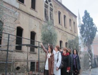 Chp'li Türeli, Ödemiş'teki Tarihi Ortaokul Binası Restorasyonunu Meclise Taşıyacak