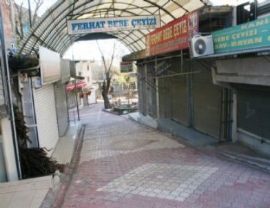 Silvan'da Kepenkler Açılmadı