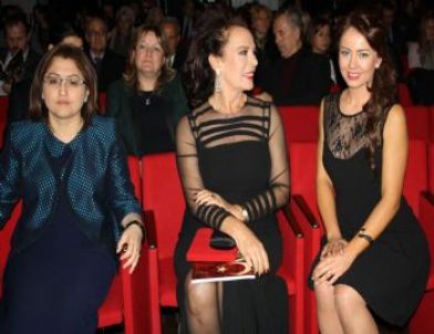 İlk Kadın Emniyet Müdürünün Torunu İle Oyuncusu Buluştu