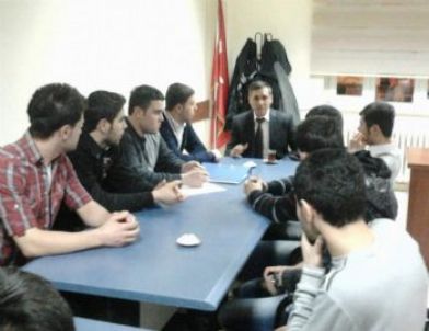 İscehisarlı Ak Gençler Tanışma Toplantısı Düzenledi