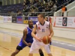 COLINS - Gaziantep Büyükşehir Belediyespor, kendi evinde ağırladığı Antalya Büyükşehir Belediyespor’u 79-72 mağlup etti.