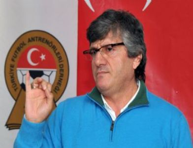 Gümüşhane’de Futbol Antrenörlerine “başarıya Giden Yol” Konulu Panel Düzenlendi