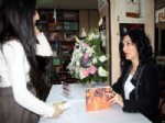 NAZAN BEKIROĞLU - Yazar Nazan Bekiroğlu Bursalı Okurlarıyla Buluştu