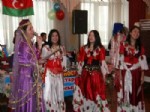 Azerbaycanlılar 'dayanışma Günü' Kutlandı