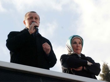 Başbakan Erdoğan kalabalığın içindeki bir kişiye böyle seslendi