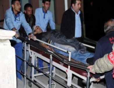 Başkale’de Kaza: 7 Asker Yaralandı