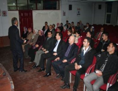 Bulanık'ta 'evde ve Okulda Başarılı Eğitimin Sırları' Konferansı