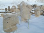 NEMRUT DAĞI - Nemrut Dağı Beyaza Büründü