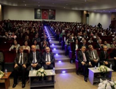 İkçü Tıp Fakültesi'nde “Beyaz Önlük Giydirme” Töreni