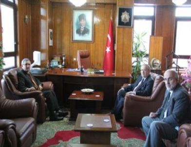 Sakarya Vali Yardımcısı Recep Uzal Müftü Serenli’yi Ziyaret Etti