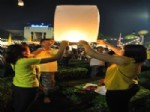 TAYLAND KRALı - Tayland, Kral'ın 85. Doğum Gününü 'ateş Balonları' Uçurarak Kutladı‏