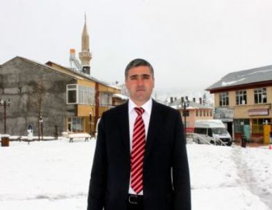 Tunceli'ye Yılın İlk Karı Yağdı