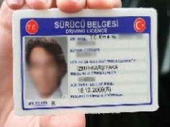 Ehliyetini kaptıranlar için sahte ehliyet