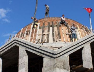 Kdz. Ereğli’de Kurtlar Köyü Cami İnşaatı Sürüyor
