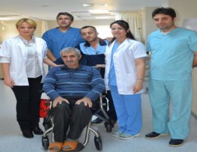 Acılı Adam Hastanede Yaşama Döndü