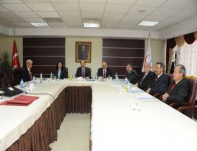 Akdağ ve Milletvekilleri Erzurum İçin Buluştu