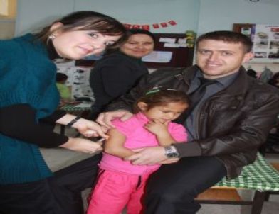 Saruhanlı’da Öğrenciler Aşılanıyor
