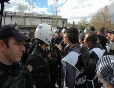 DEBA İşçilerinin Eyleminde Gerginlik