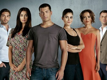 Emir'in Yolu'na Tepkiler Çığ Gibi Büyüyor