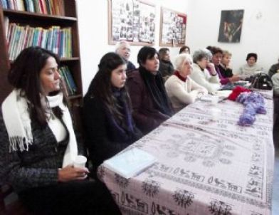 Kardelenlerden Anlamlı Vefa