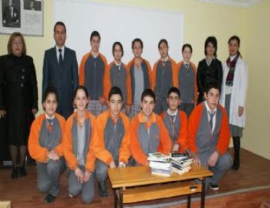 Fethiye’de Bitlis’deki Köy Okulu İçin Kitap Kampanyası