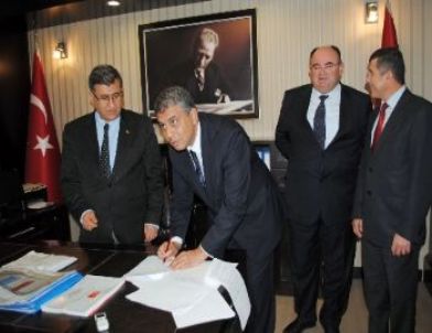 Manavgat'ta 13 Okul İçin 'Okullar Hayat Olsun Projesi' Sözleşmesi İmzalandı